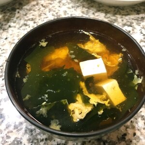 豆腐とわかめと卵のお吸い物(*^^*)★